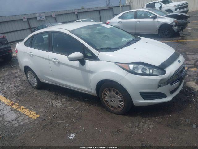  Salvage Ford Fiesta