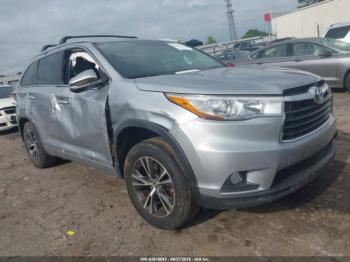  Salvage Toyota Highlander