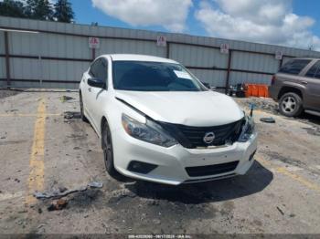  Salvage Nissan Altima