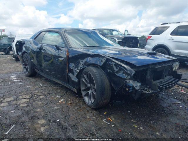  Salvage Dodge Challenger