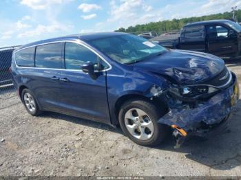  Salvage Chrysler Pacifica