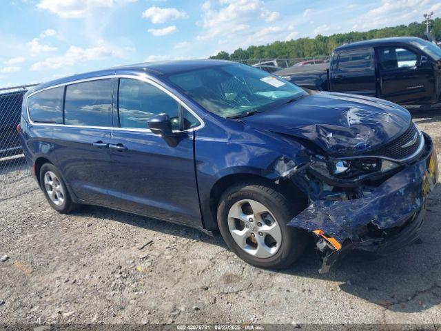  Salvage Chrysler Pacifica