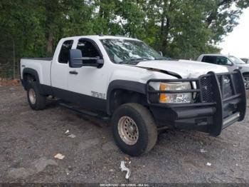  Salvage Chevrolet Silverado 2500