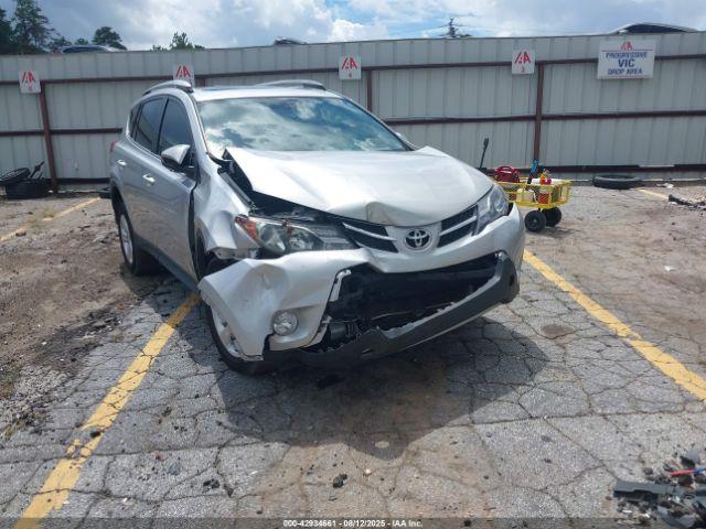  Salvage Toyota RAV4