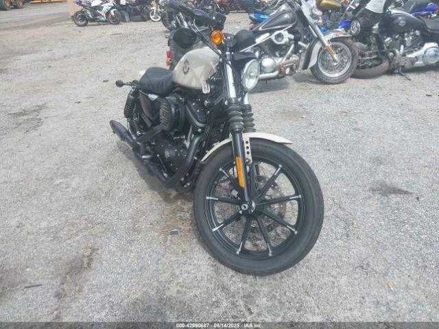  Salvage Harley-Davidson Xl883