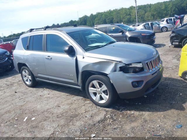  Salvage Jeep Compass