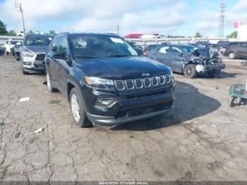  Salvage Jeep Compass