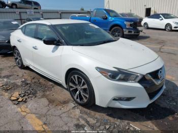  Salvage Nissan Maxima
