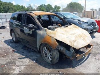  Salvage Kia Sorento