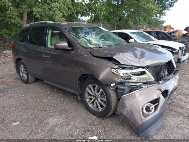  Salvage Nissan Pathfinder