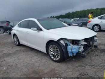  Salvage Lexus Es