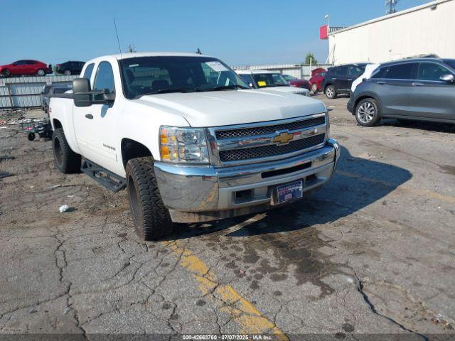  Salvage Chevrolet Silverado 1500