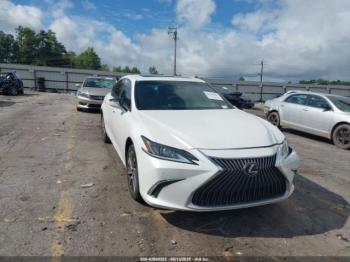  Salvage Lexus Es