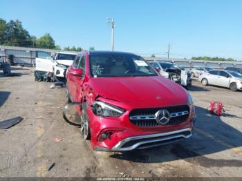  Salvage Mercedes-Benz GLA