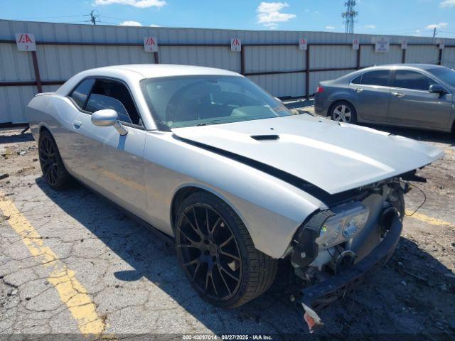  Salvage Dodge Challenger