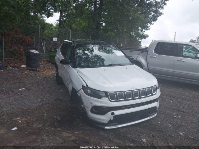  Salvage Jeep Compass