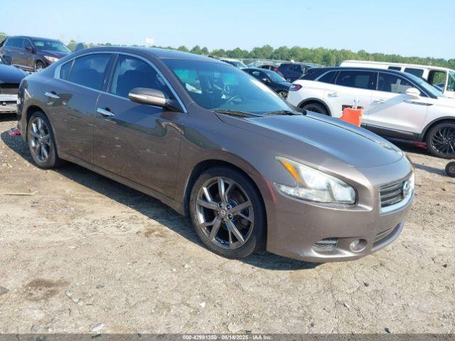  Salvage Nissan Maxima