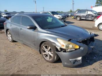  Salvage Nissan Altima