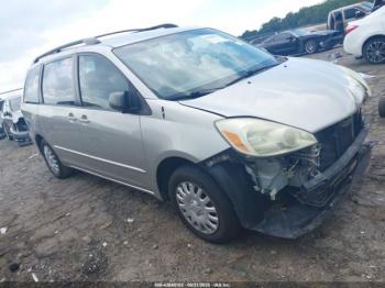  Salvage Toyota Sienna