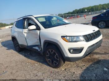  Salvage Jeep Compass