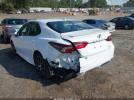 Toyota Camry Se Image 9
