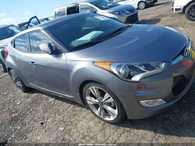  Salvage Hyundai VELOSTER