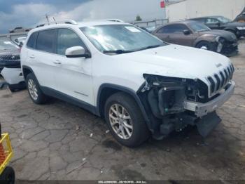  Salvage Jeep Cherokee