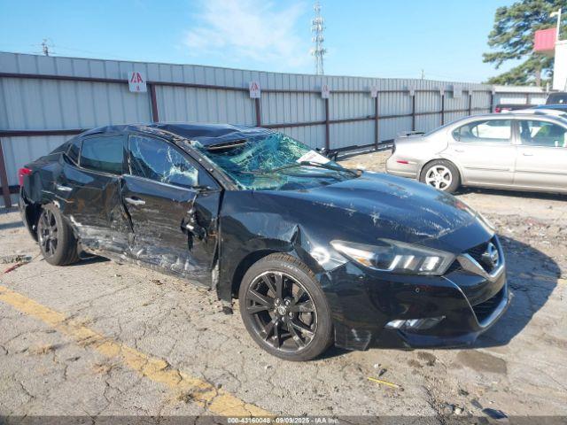  Salvage Nissan Maxima