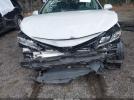 Toyota Camry Le Image 6
