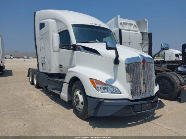  Salvage Kenworth T680
