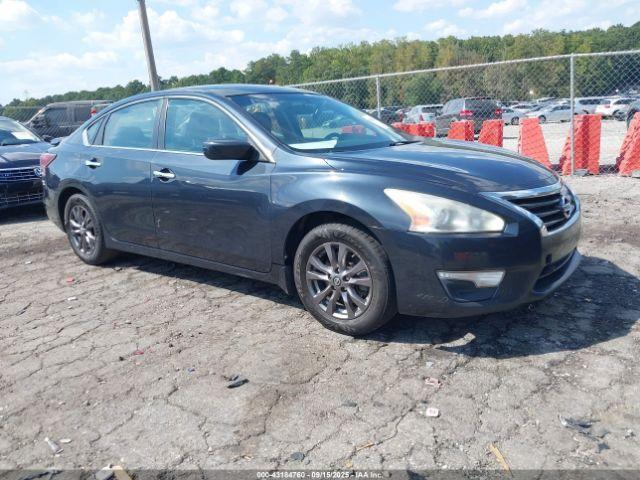  Salvage Nissan Altima