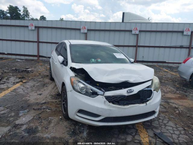  Salvage Kia Forte