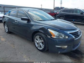  Salvage Nissan Altima