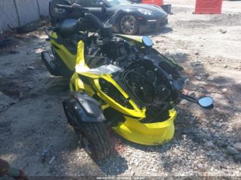  Salvage Can-Am Spyder Roadster