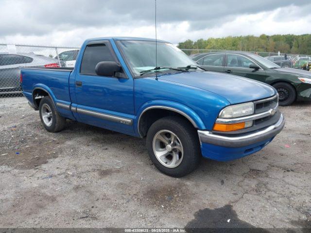  Salvage Chevrolet S-10