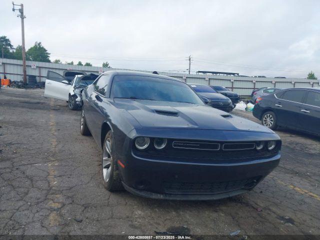  Salvage Dodge Challenger