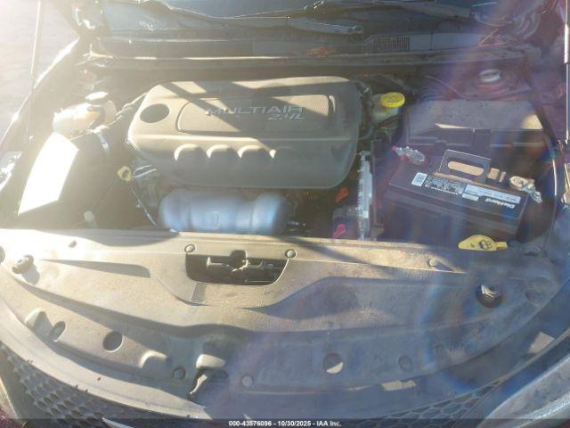 Chrysler 200 S Image 4