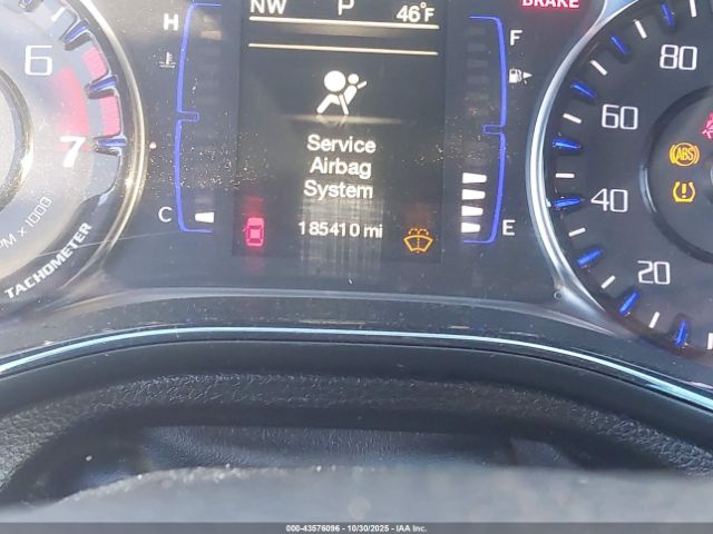 Chrysler 200 S Image 16