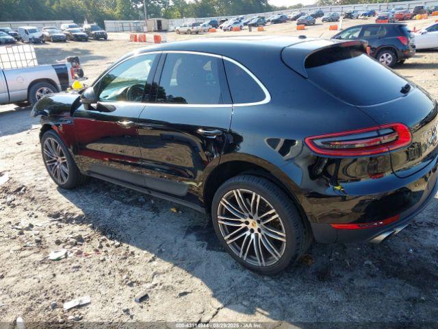 Porsche Macan S Image 14
