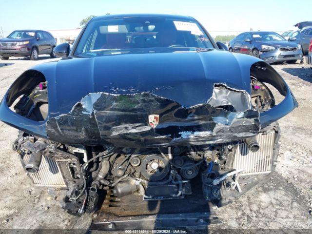 Porsche Macan S Image 16