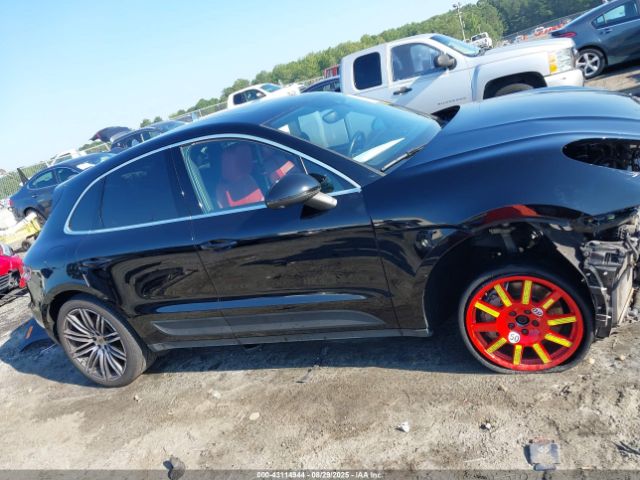 Porsche Macan S Image 8