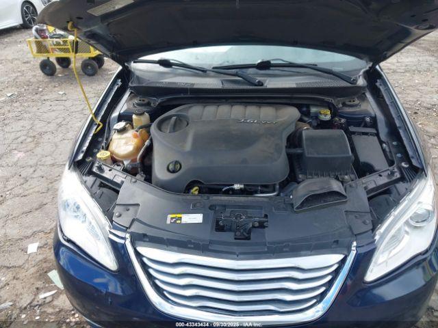 Chrysler 200 Lx Image 8