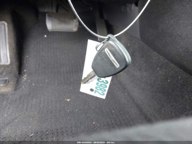 Chrysler 200 Lx Image 15