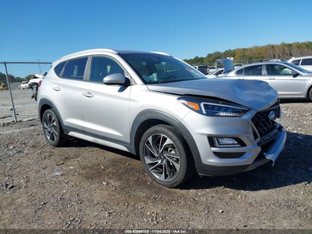 Hyundai TUCSON Sport Image 1
