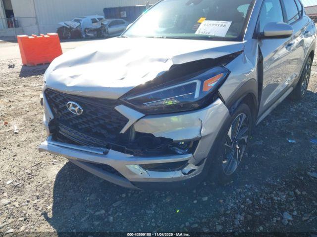 Hyundai TUCSON Sport Image 9