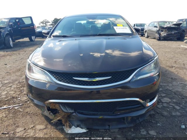 Chrysler 200 C Image 6