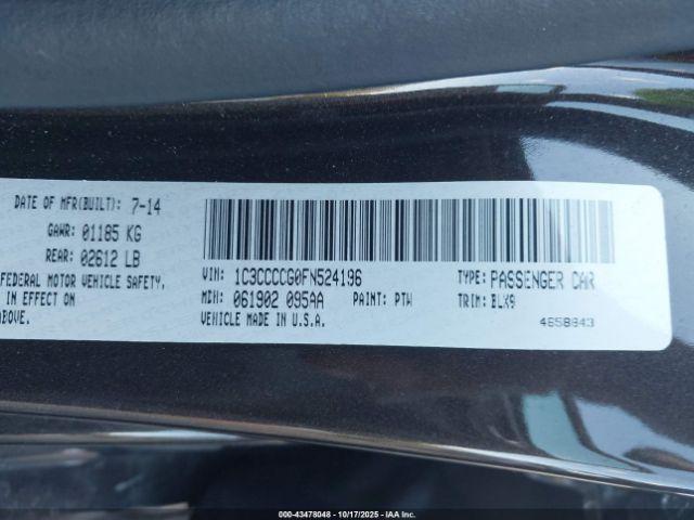 Chrysler 200 C Image 9