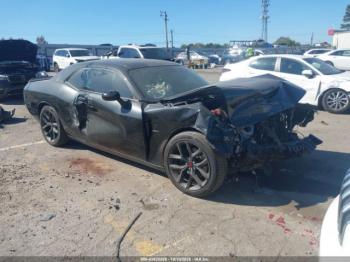  Salvage Dodge Challenger