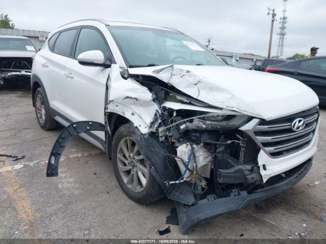  Salvage Hyundai TUCSON