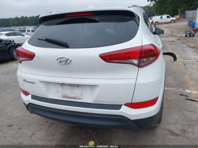 Hyundai TUCSON Se Plus Image 4